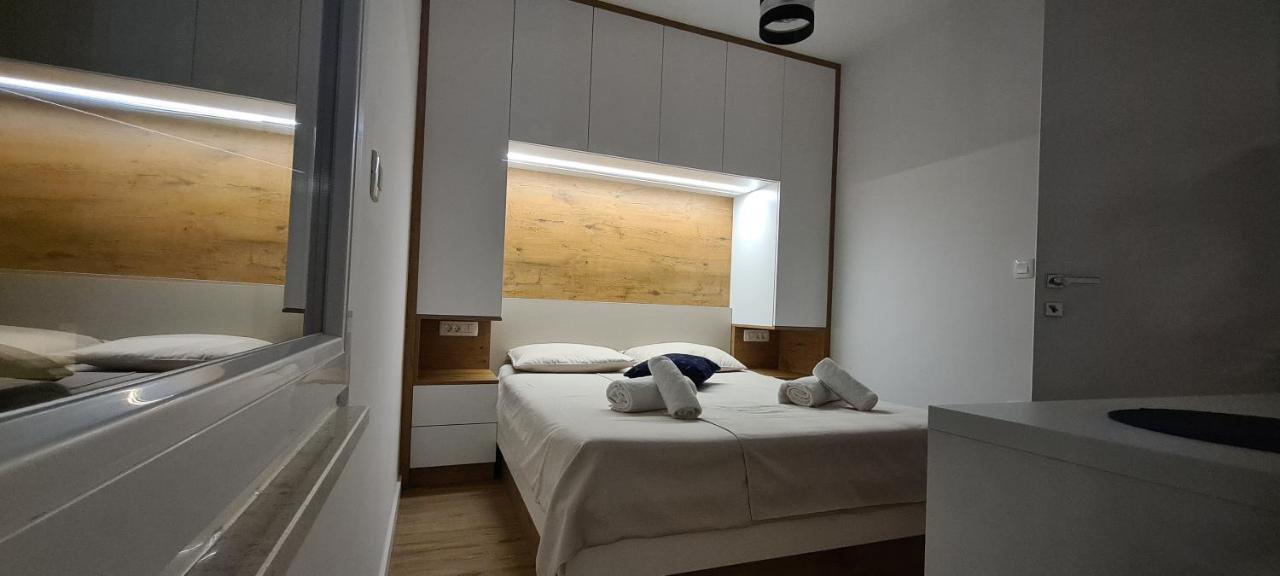 Apartman Marcelina 1 With Private Pool Τρογκίρ Εξωτερικό φωτογραφία