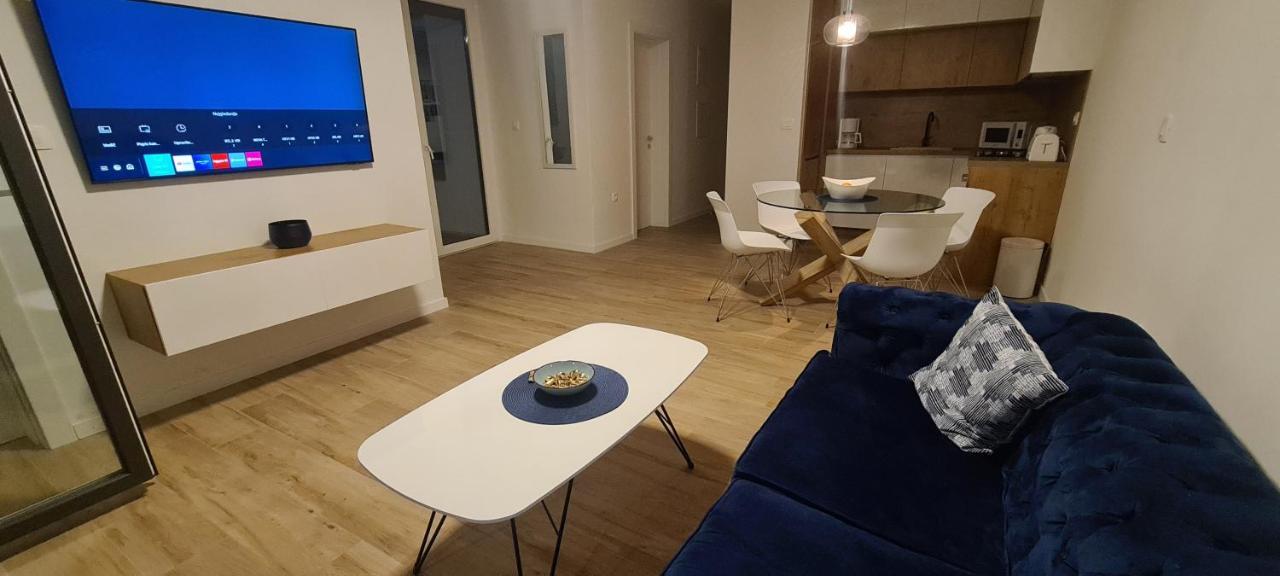 Apartman Marcelina 1 With Private Pool Τρογκίρ Εξωτερικό φωτογραφία