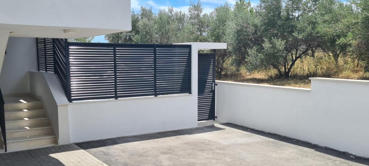 Apartman Marcelina 1 With Private Pool Τρογκίρ Εξωτερικό φωτογραφία