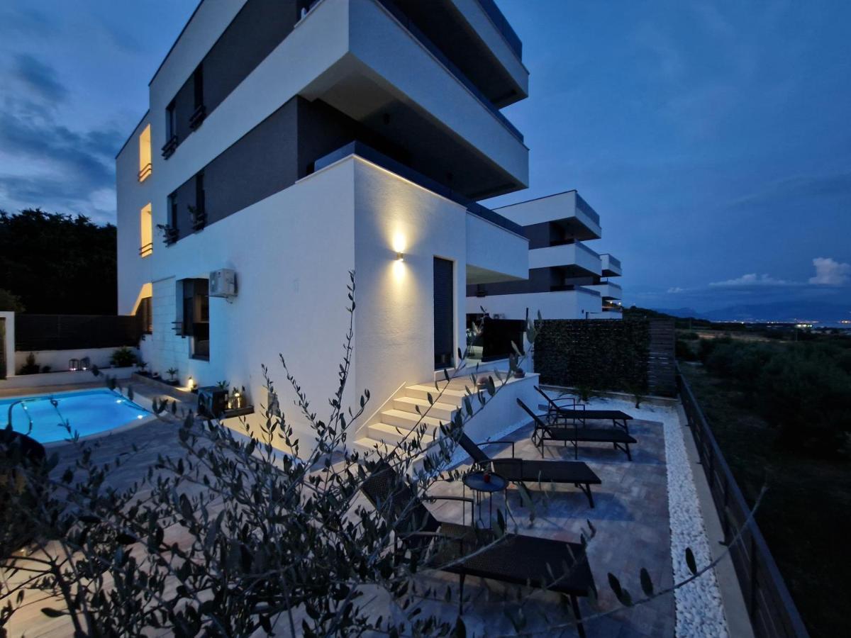 Apartman Marcelina 1 With Private Pool Τρογκίρ Εξωτερικό φωτογραφία