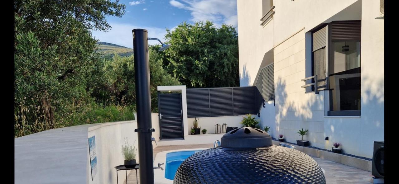 Apartman Marcelina 1 With Private Pool Τρογκίρ Εξωτερικό φωτογραφία